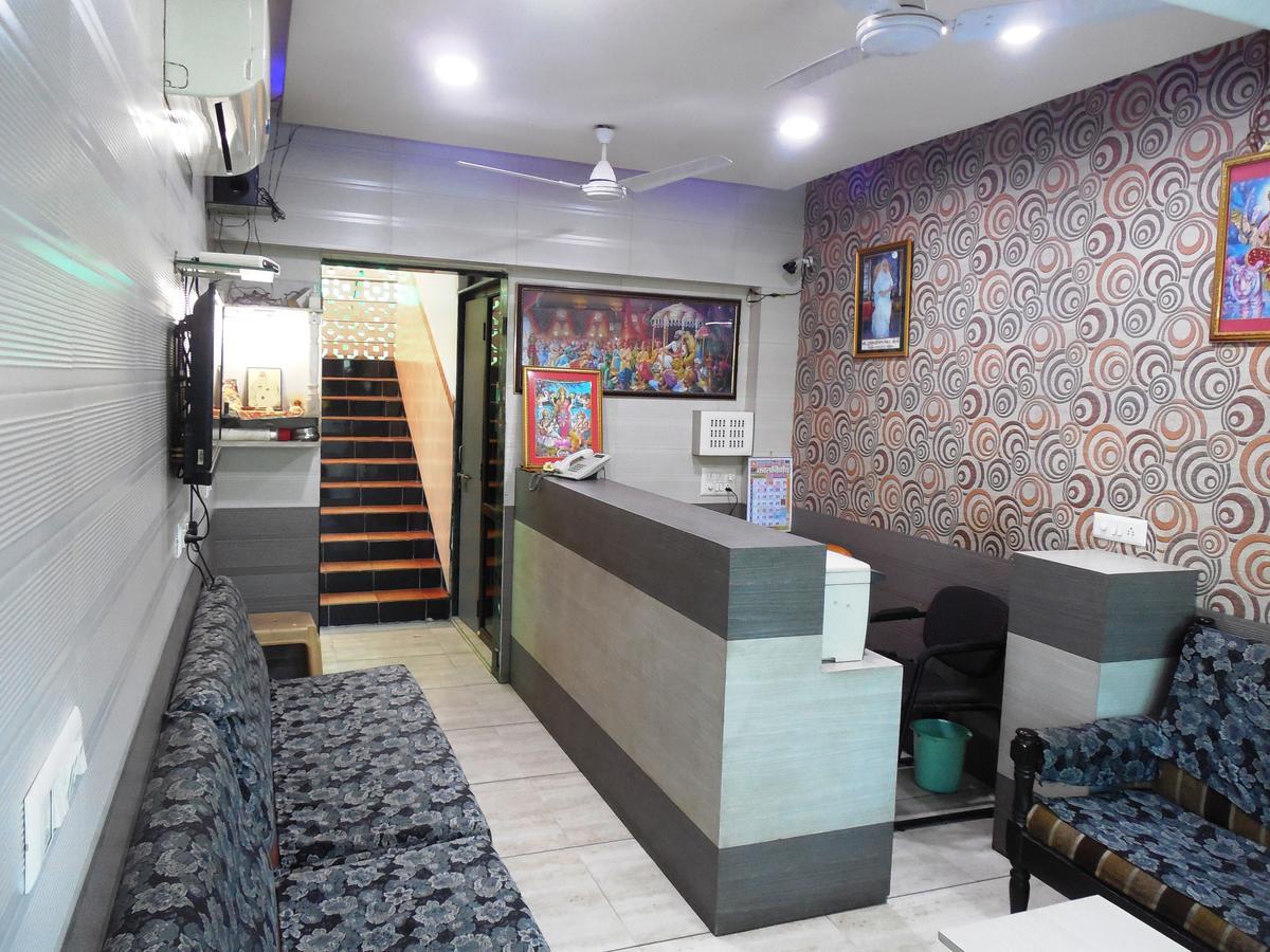 Hotel Silver Springs Ahmedabad Esterno foto